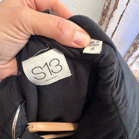 Woman’s winter coat - Picture 4 of 5